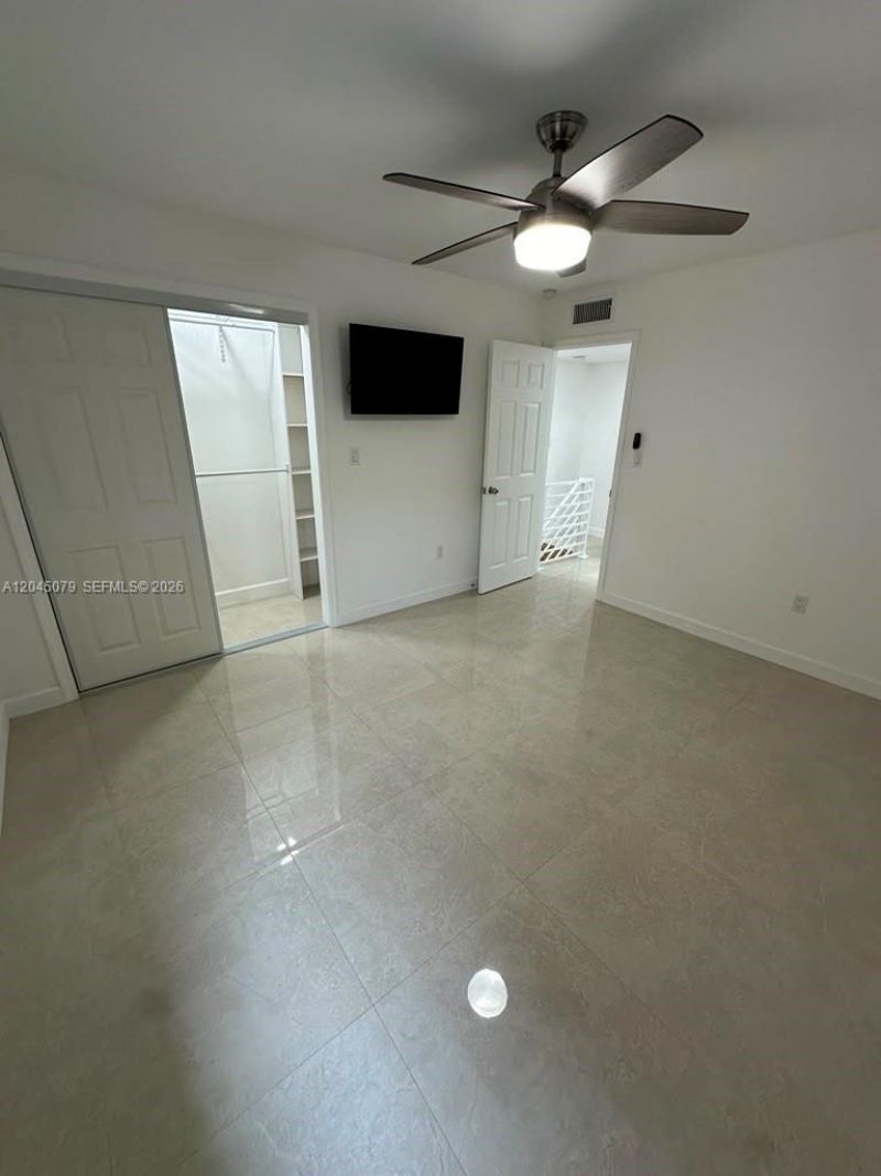 1560 W 46th St , Unit 228, Hialeah, FL 33012 Photo
