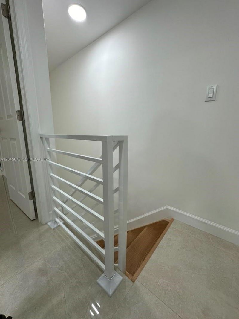 1560 W 46th St , Unit 228, Hialeah, FL 33012 Photo