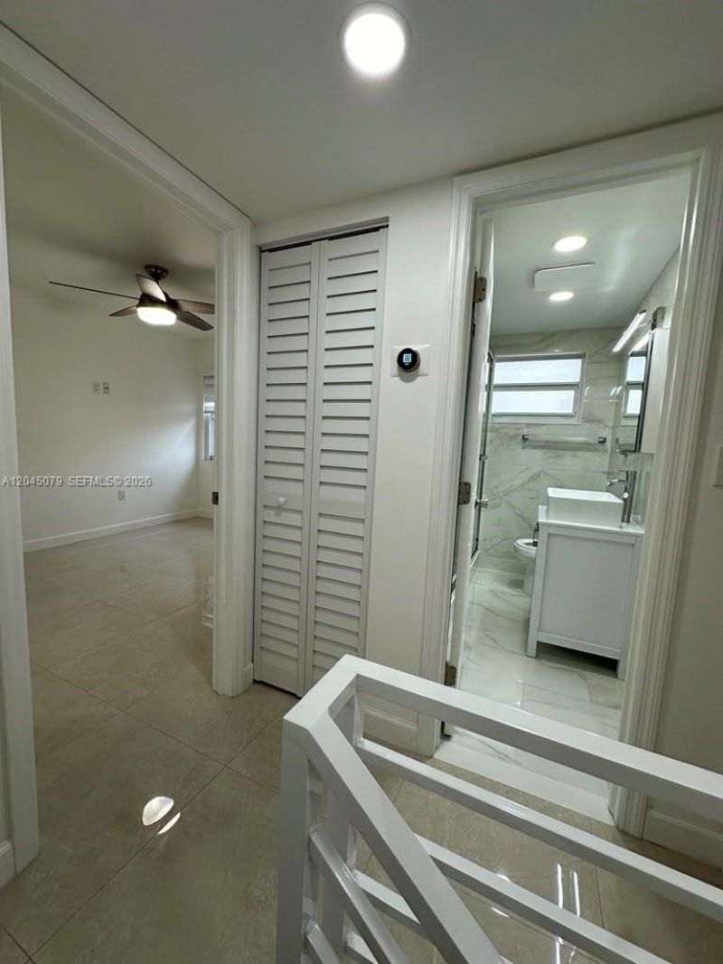 1560 W 46th St , Unit 228, Hialeah, FL 33012 Photo
