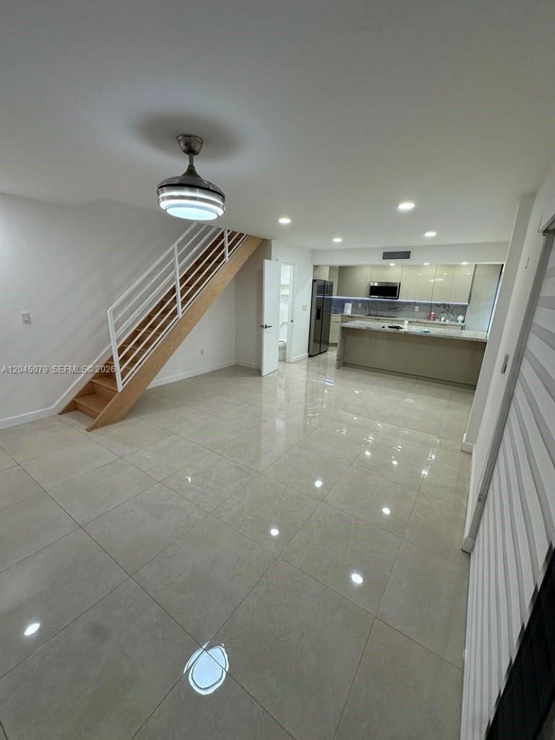 1560 W 46th St , Unit 228, Hialeah, FL 33012 Photo