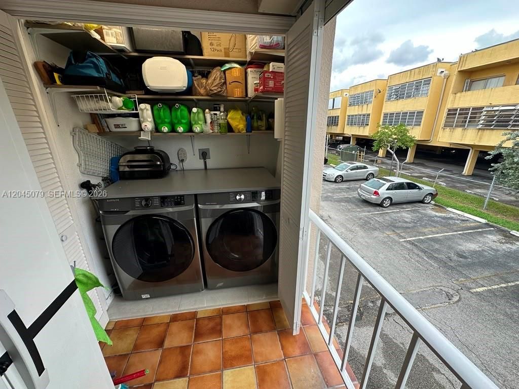 1560 W 46th St , Unit 228, Hialeah, FL 33012 Photo