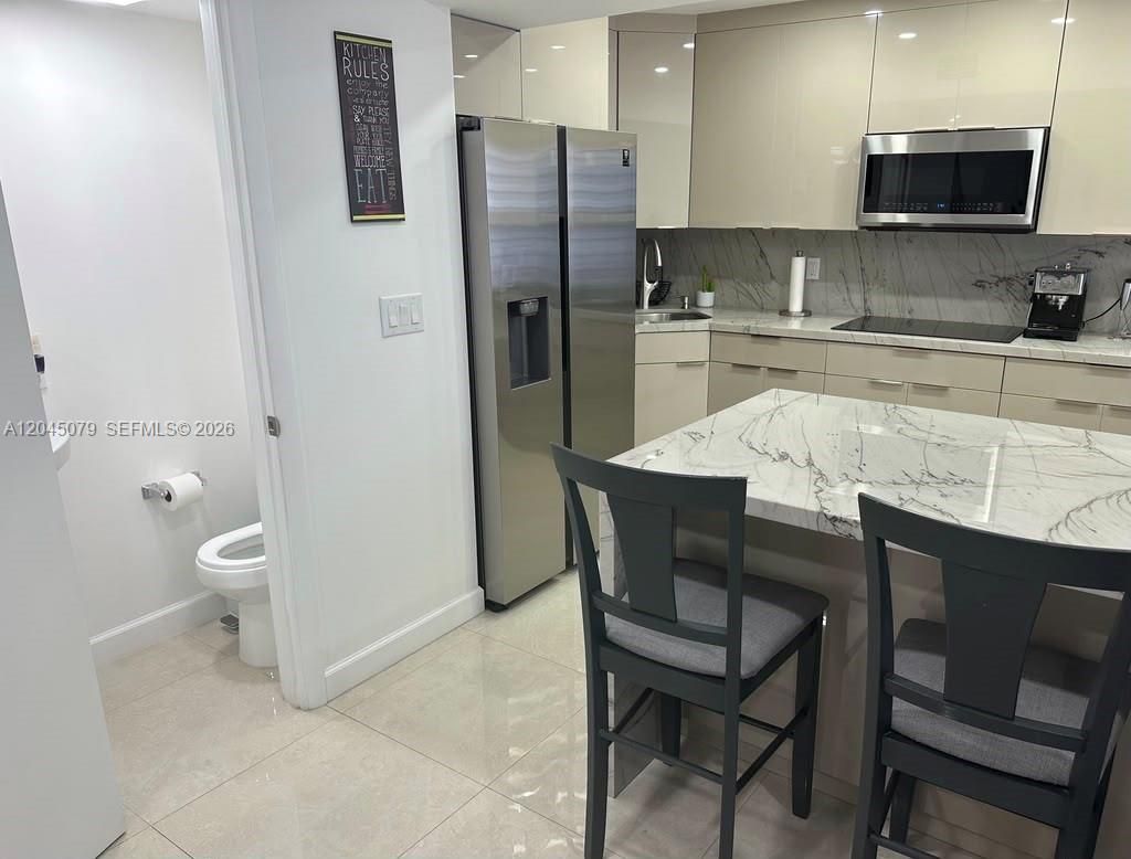 1560 W 46th St , Unit 228, Hialeah, FL 33012 Photo