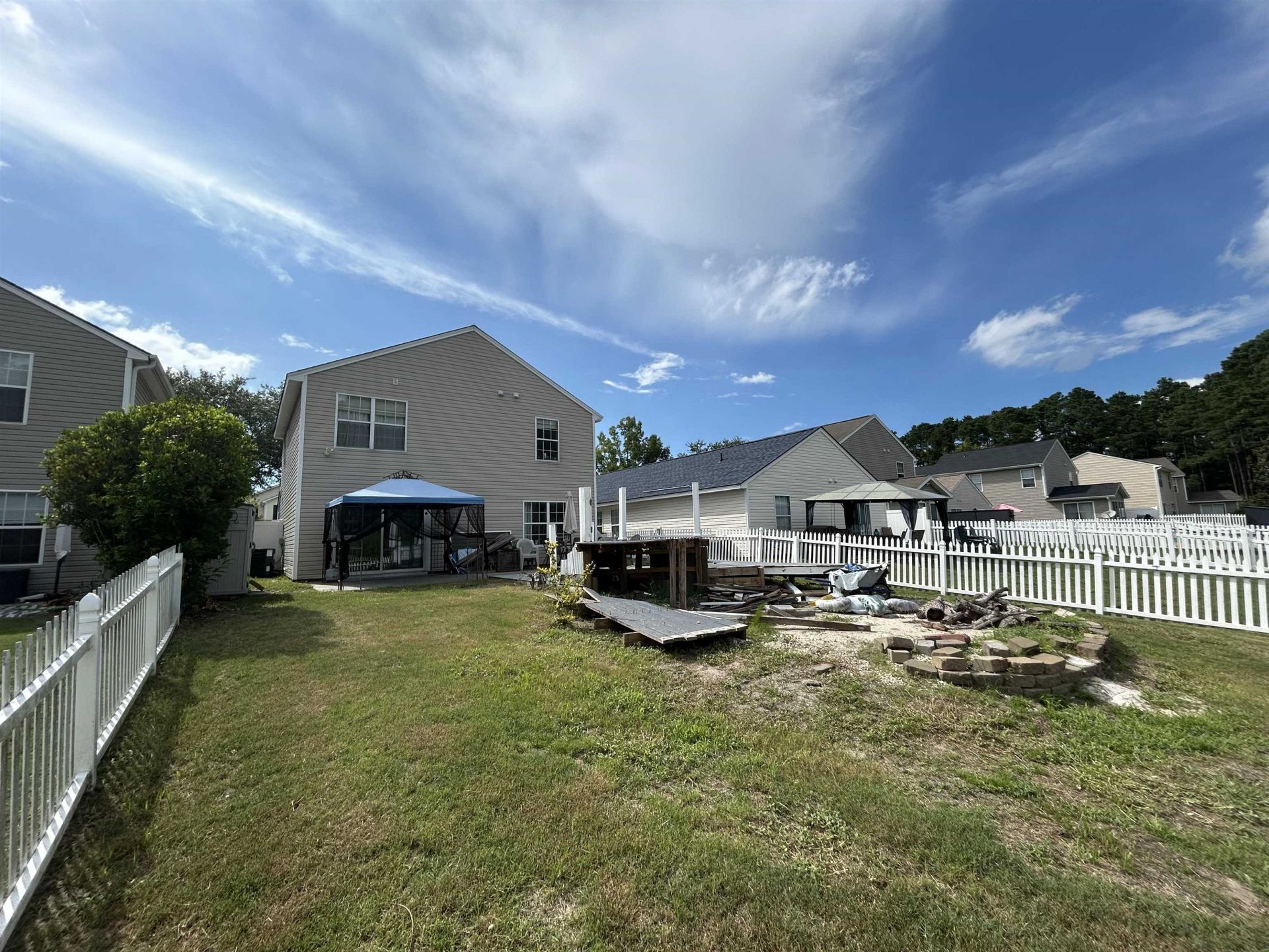 464 Dandelion Ln. Photo 6