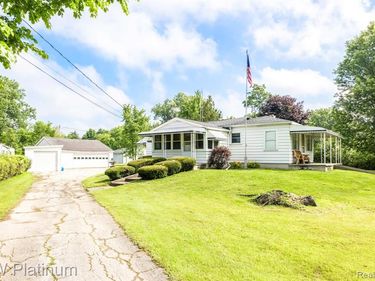5930 Gratiot Avenue, St. Clair Twp, MI 48079