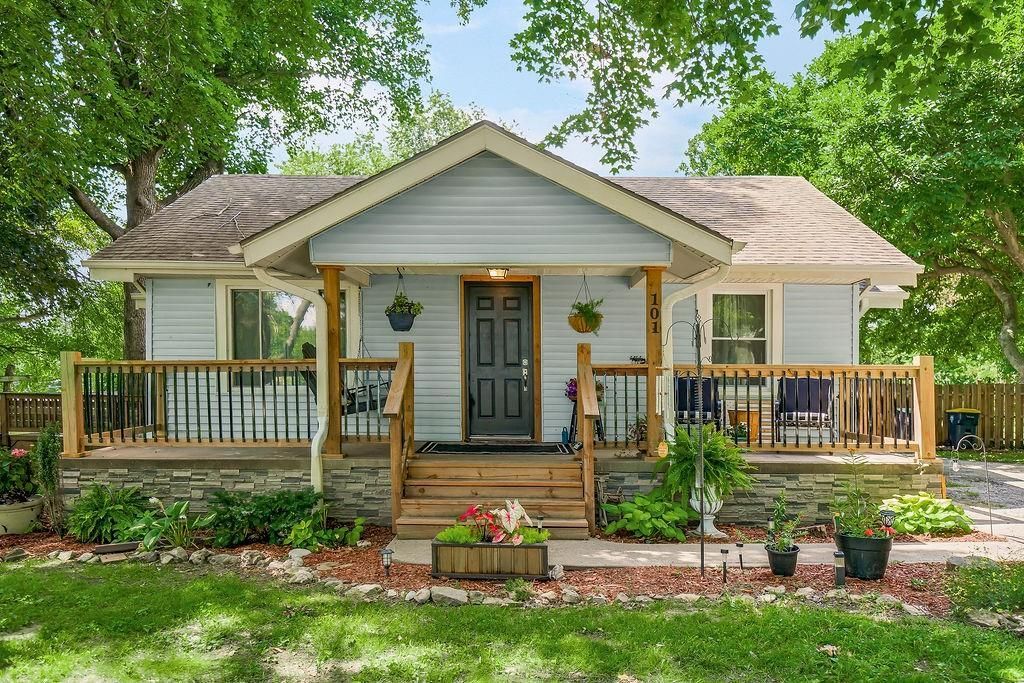 101 NE 83rd Street, Kansas City, MO 64118 Main Photo