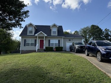 106 Chase Ct, Oak Grove, KY 42262