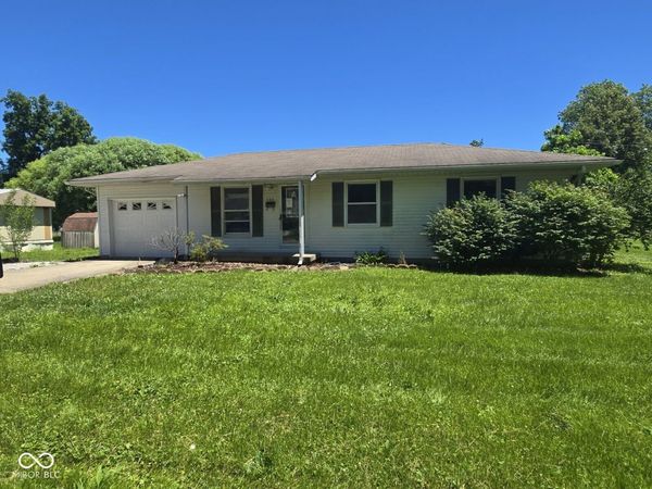 620 S Roosevelt Street, Jasonville, IN 47438
