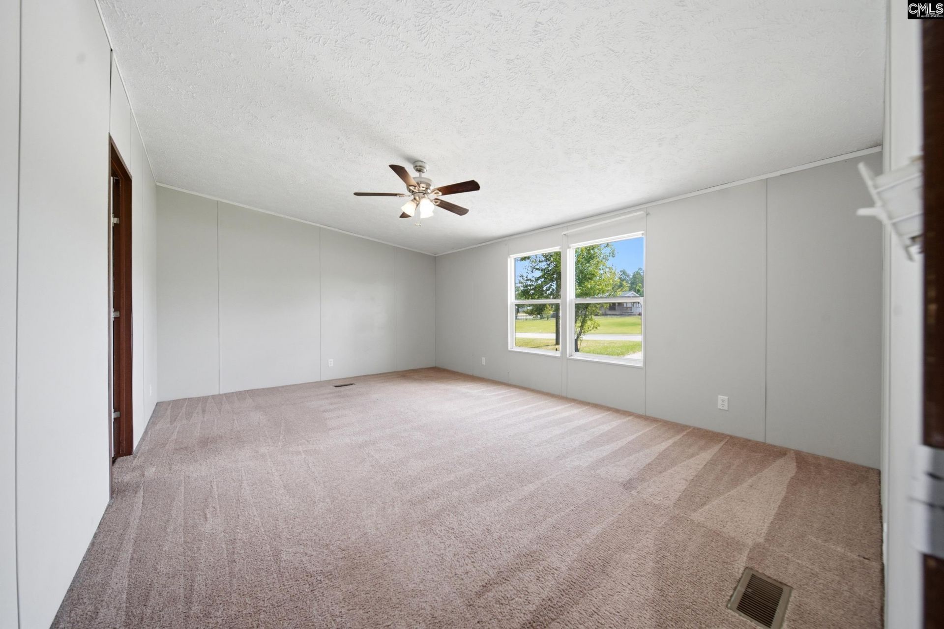 233 Peeler Road  Photo 15