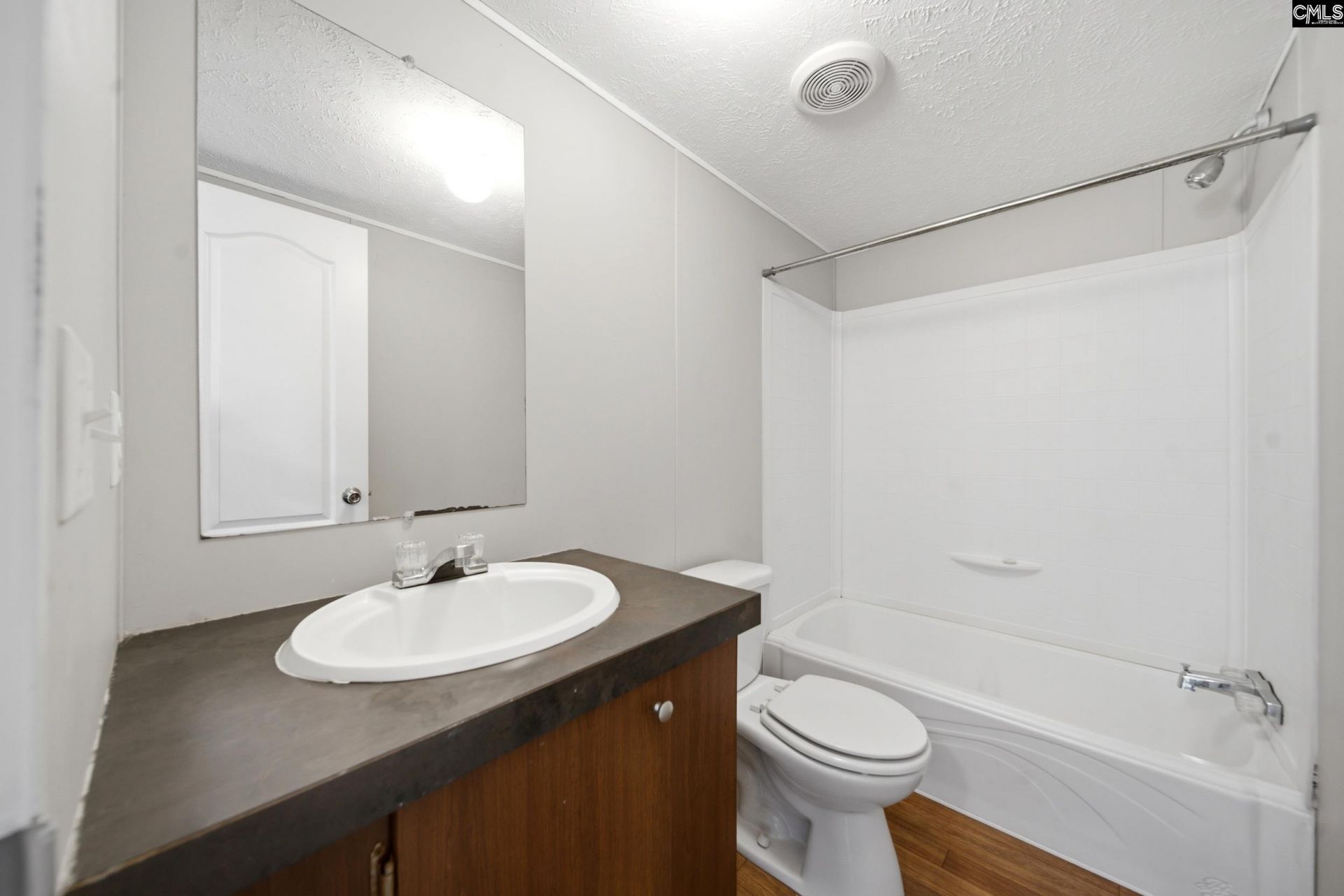 233 Peeler Road  Photo 7