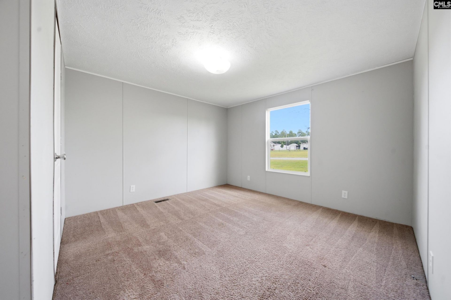 233 Peeler Road  Photo 8