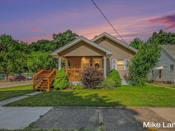 735 Van Buren Avenue NW, Grand Rapids, MI 49504