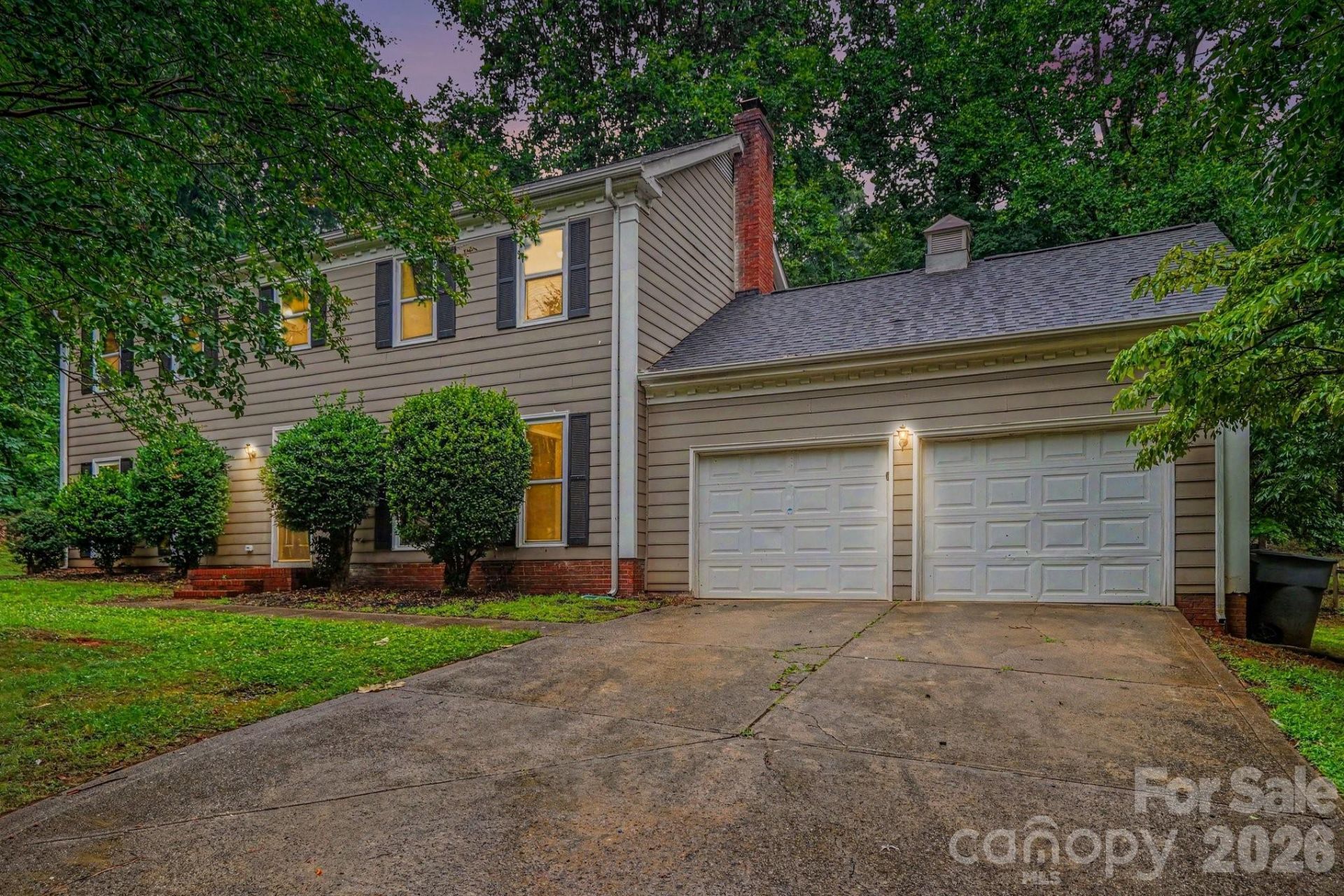 7111 Amarillo Drive, Charlotte, NC 28262 Main Photo