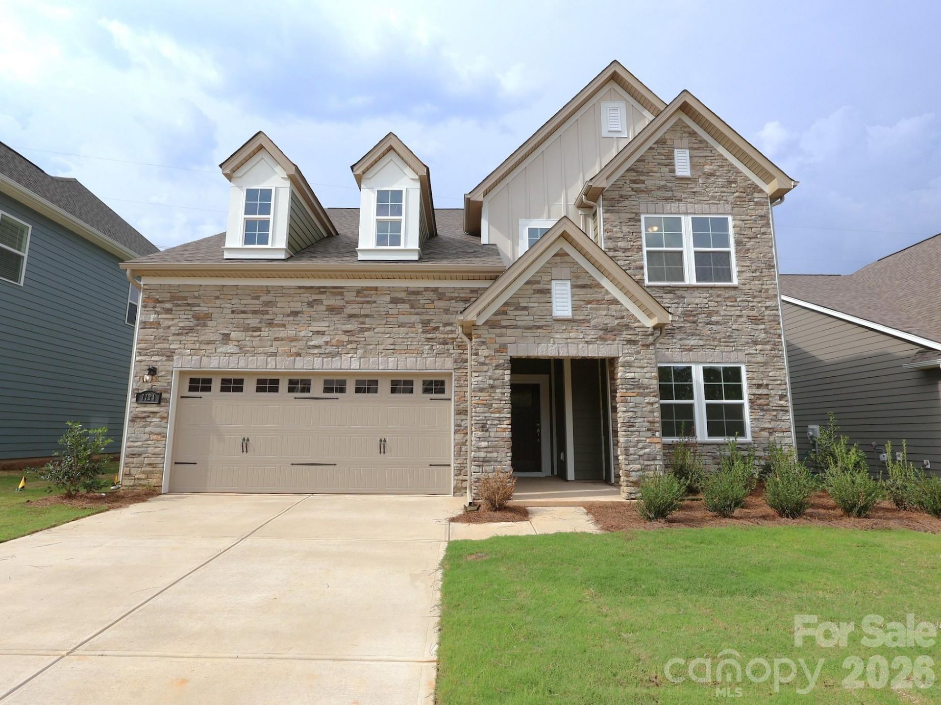 7124 Helmans Drive, Huntersville, NC 28078 Main Photo