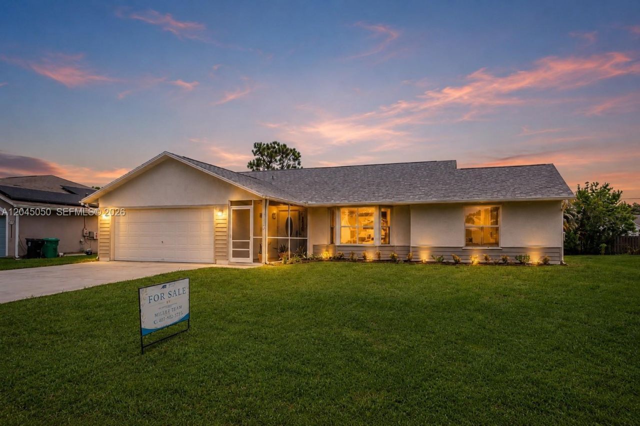 1119 SE Sabina Ln, Port Saint Lucie, FL 34983 Main Photo