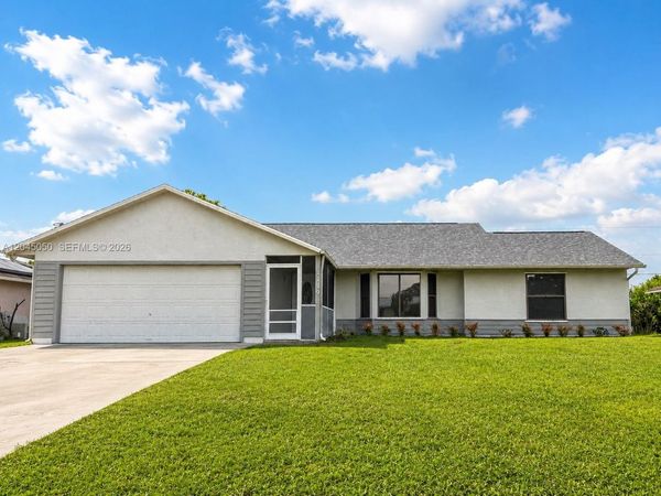 1119 SE Sabina Ln , Port St. Lucie, FL 34983