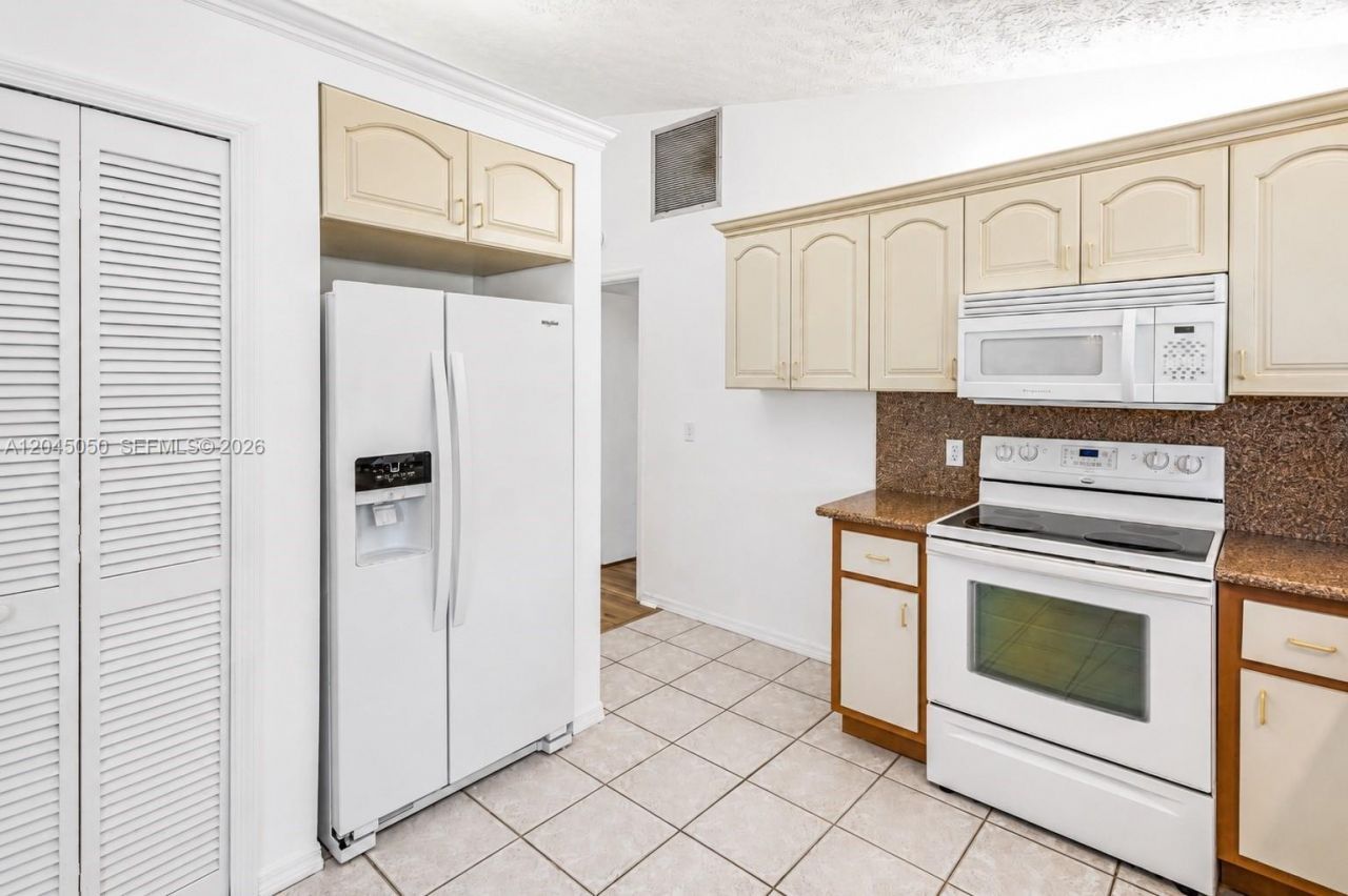 1119 SE Sabina Ln, Port Saint Lucie, FL 34983 Photo