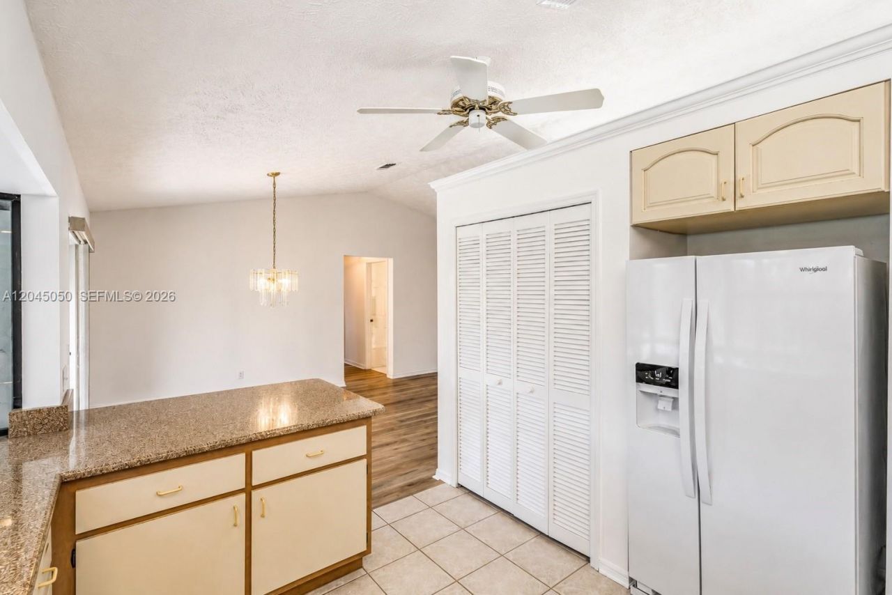 1119 SE Sabina Ln, Port Saint Lucie, FL 34983 Photo