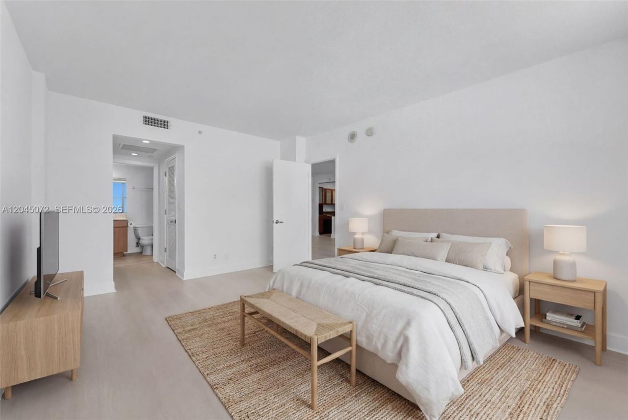 401 69th St , Unit 1201, Miami Beach, FL 33141 Photo
