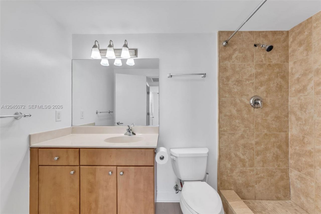 401 69th St , Unit 1201, Miami Beach, FL 33141 Photo