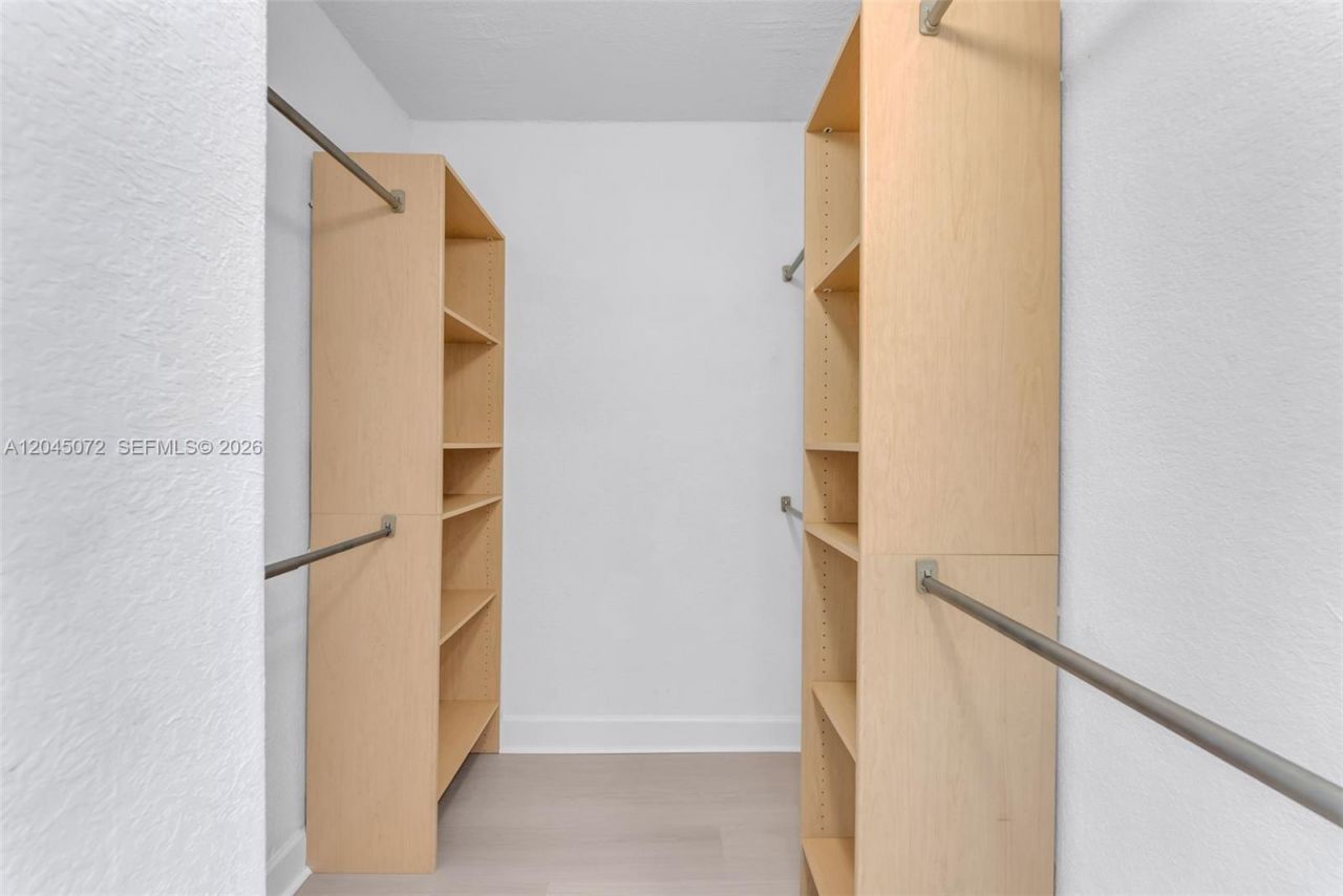 401 69th St , Unit 1201, Miami Beach, FL 33141 Photo