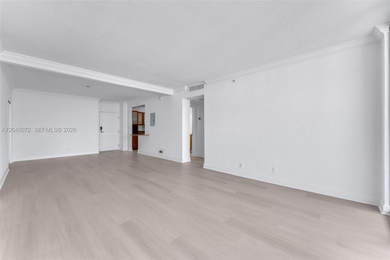 401 69th St , Unit 1201, Miami Beach, FL 33141 Photo