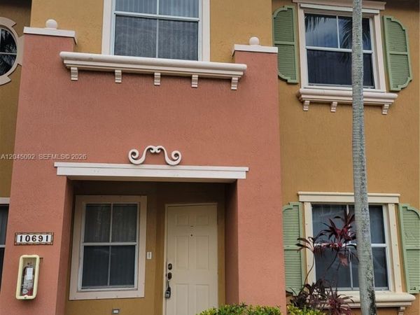 10691 SW 6TH ST , Unit 804, Pembroke Pines, FL 33025