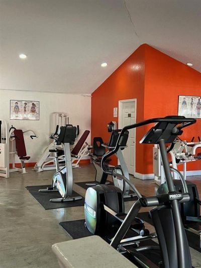 18840 NW 57th Avenue, Unit 101, Hialeah, FL 33015 Photo