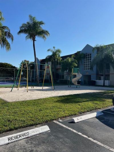 18840 NW 57th Avenue, Unit 101, Hialeah, FL 33015 Photo