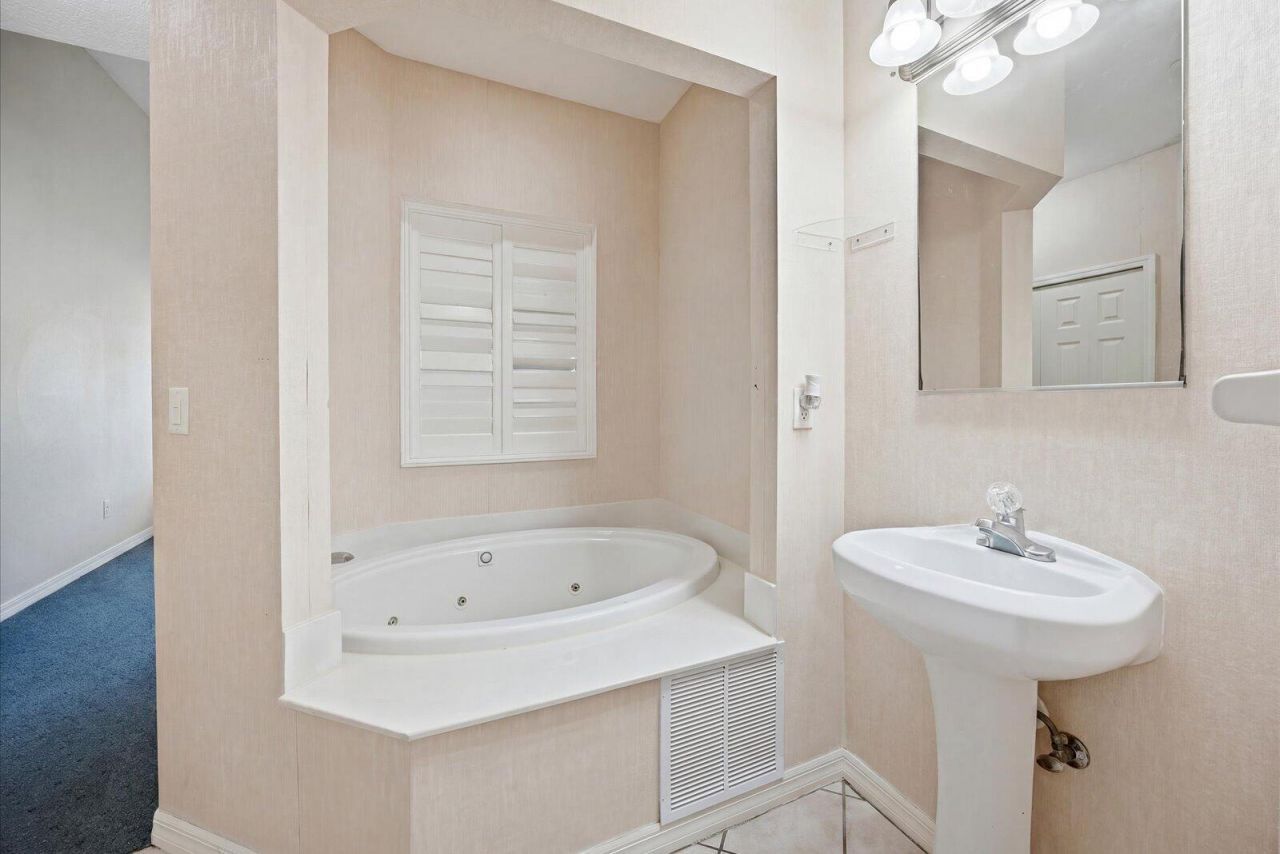9929 Perfect Drive, Unit 106, Port Saint Lucie, FL 34986 Photo