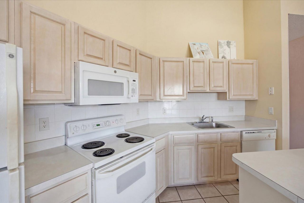 9929 Perfect Drive, Unit 106, Port Saint Lucie, FL 34986 Photo