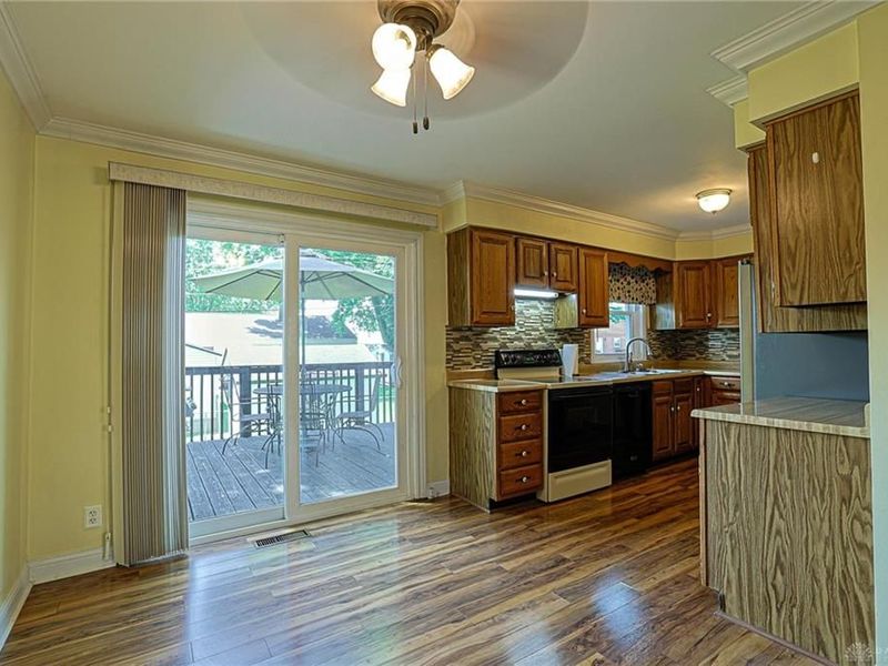 111 Stadia Drive, Franklin, OH 45005 Photo 10