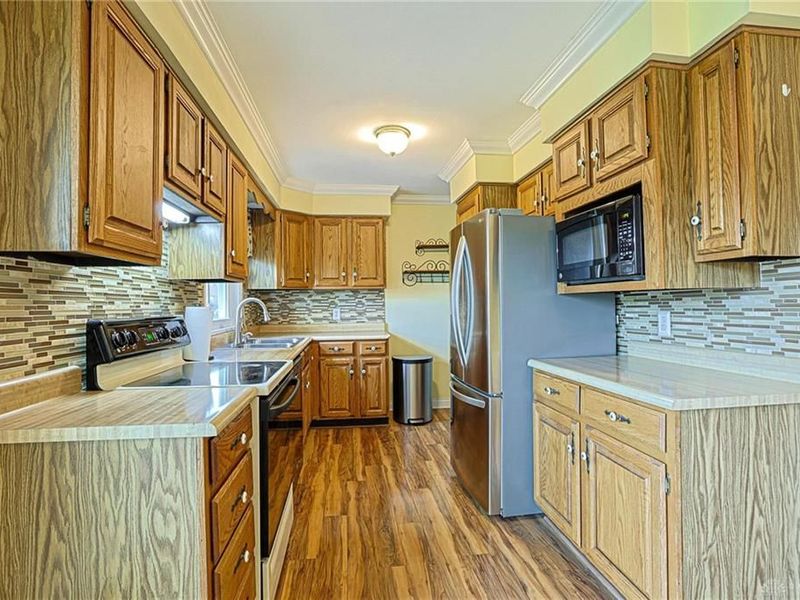 111 Stadia Drive, Franklin, OH 45005 Photo 13