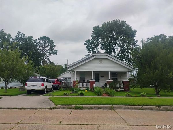 417 Elliott Avenue , Chaffee, MO 63740