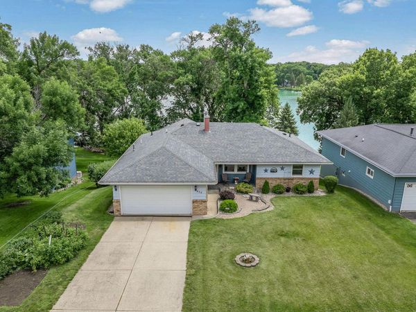 455 W Amber Lake Drive , Fairmont, MN 56031