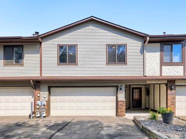 7608 Maplebrook Parkway N, Brooklyn Park, MN 55445