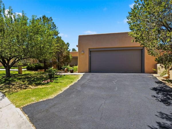 3101 Old Pecos Trail, Unit 504, Santa Fe, NM 87505