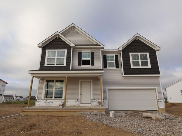 1064 Saddle Tank Drive , Plain City, OH 43064