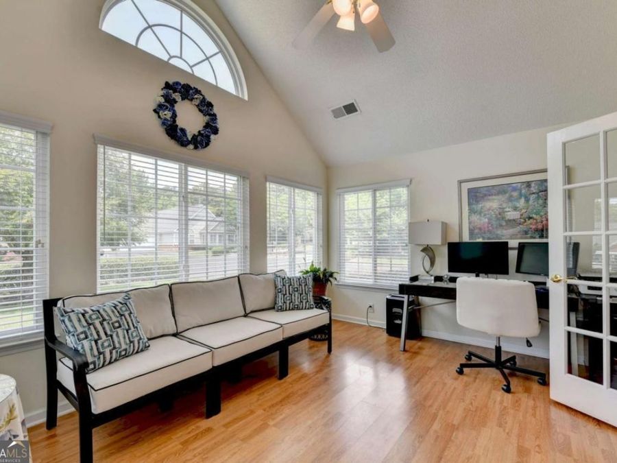 Property Image 37