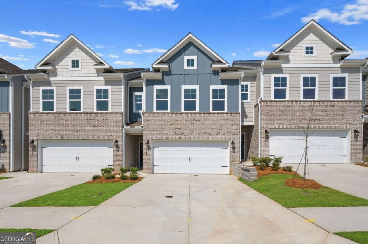 3670 Donovan Circle, Loganville, GA 30052 Main Photo