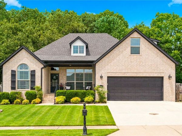 4636 W Bittersweet Drive , Fayetteville, AR 72704