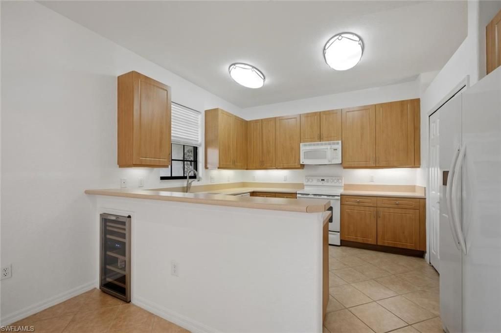 7631 Bristol Cir, Naples, FL 34120 Photo