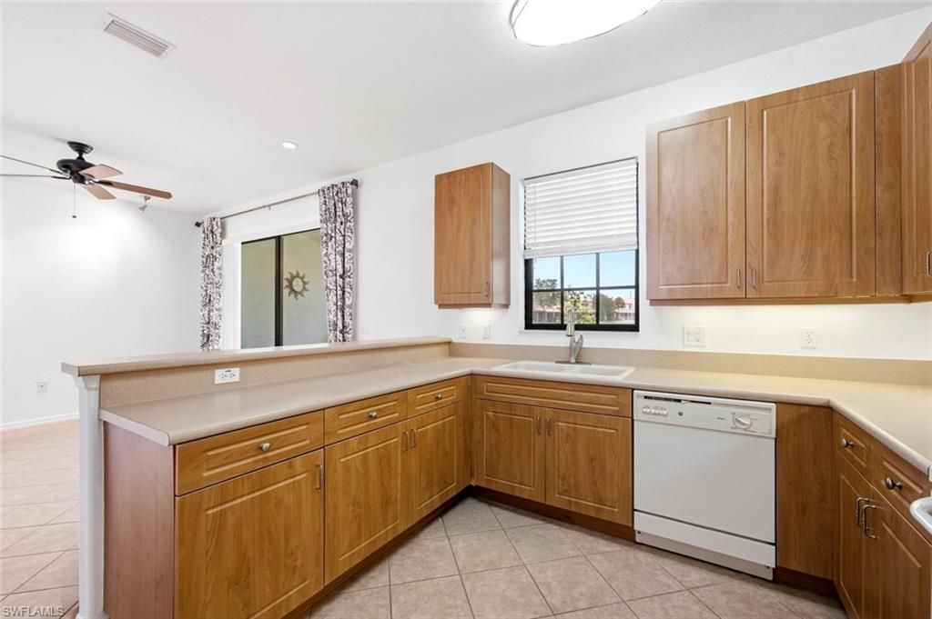 7631 Bristol Cir, Naples, FL 34120 Photo