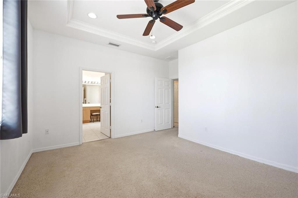 7631 Bristol Cir, Naples, FL 34120 Photo