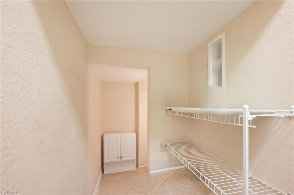 7631 Bristol Cir, Naples, FL 34120 Photo