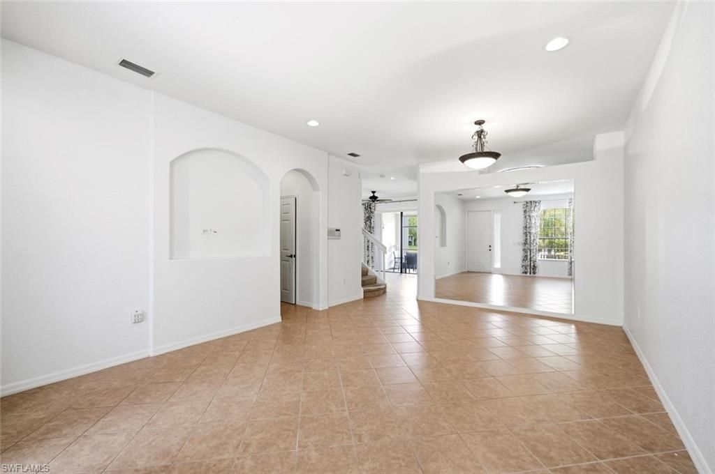 7631 Bristol Cir, Naples, FL 34120 Photo