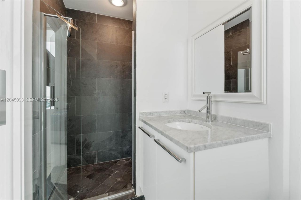 900 Biscayne Blvd, Unit 5812, Miami, FL 33132 Photo