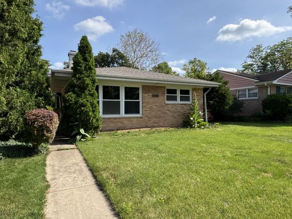 2036 Lake Avenue , Wilmette, IL 60091