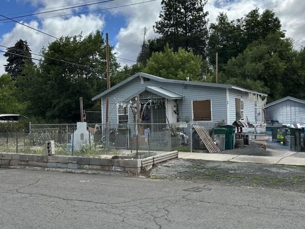 731 Division Street, Klamath Falls, OR 97601