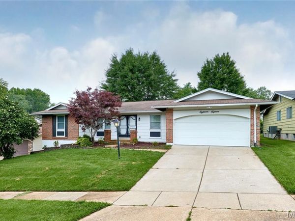 1815 Lakemont Lane , Hazelwood, MO 63138