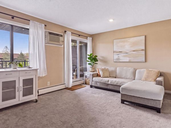 7401 W 101st Street, Unit 320, Bloomington, MN 55438